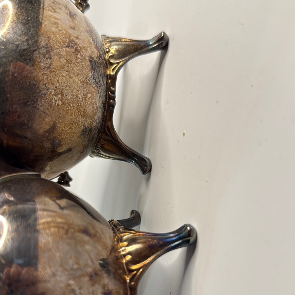 Vintage Sugar and Creamer set, I believe is Silver Plated - Picture 13 of 16